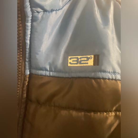 32 Degrees Weatherproof Blue and black Puffer  Jacket size 7 - Picture 4 of 6